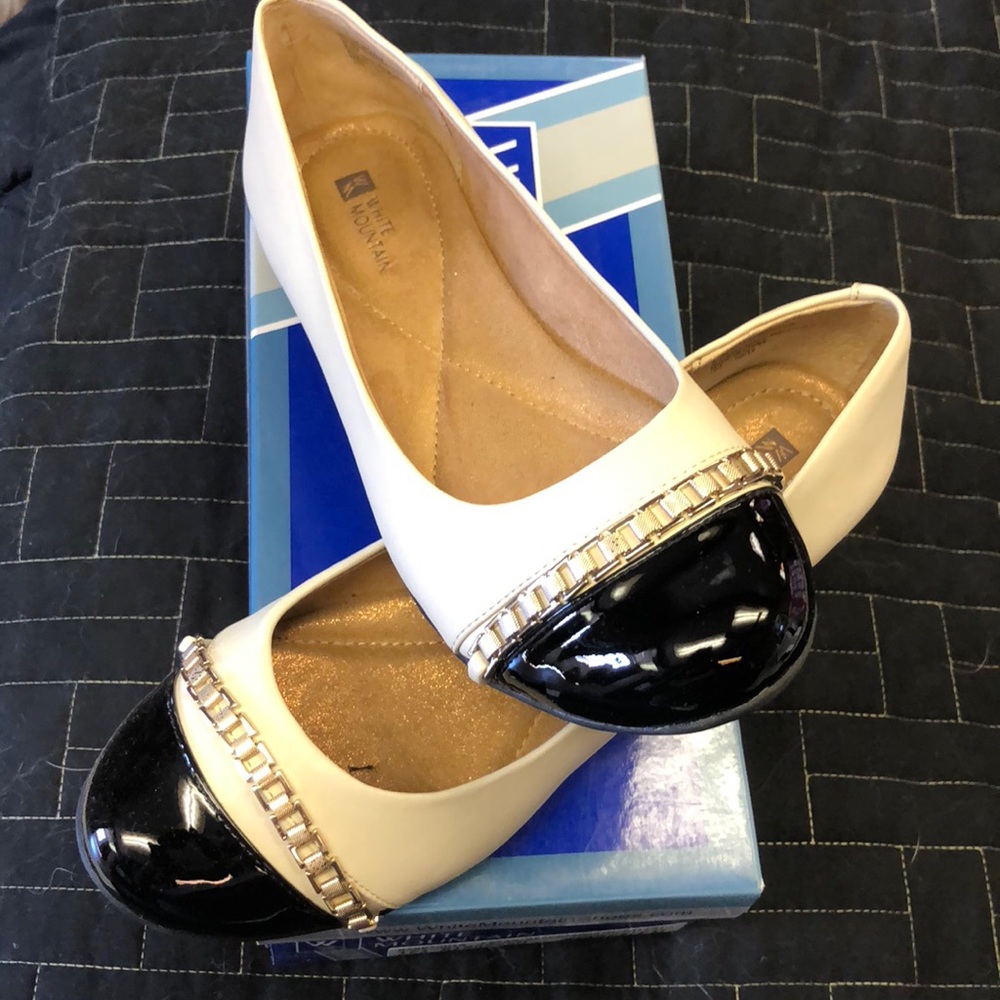 Cream/Black Patent Shoes